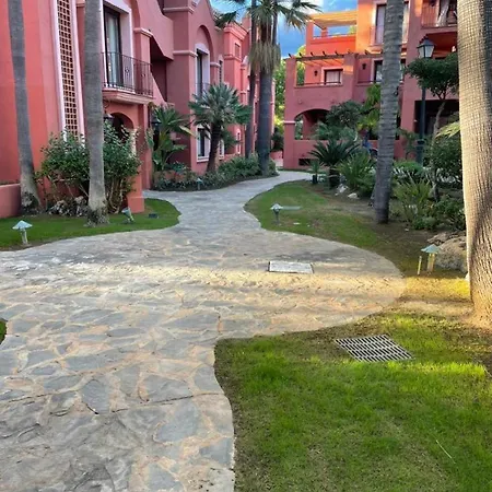 Beautiful In Vasari Puerto Banus דירה *