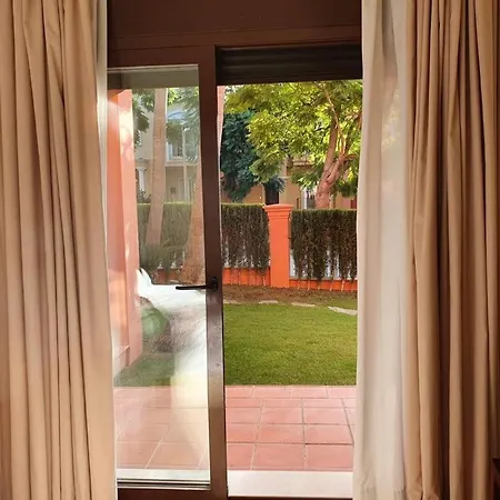 Beautiful In Vasari Puerto Banus דירה