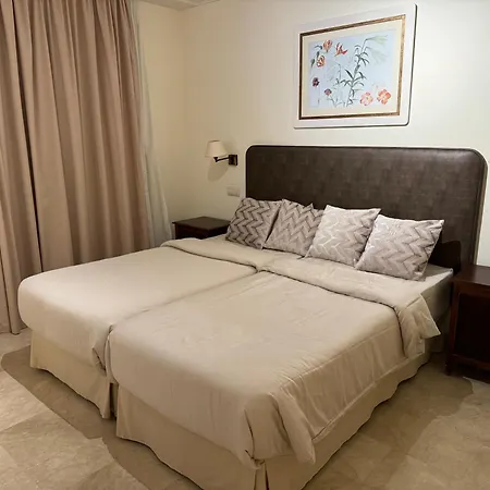 Beautiful In Vasari Puerto Banus Apartment Marbella